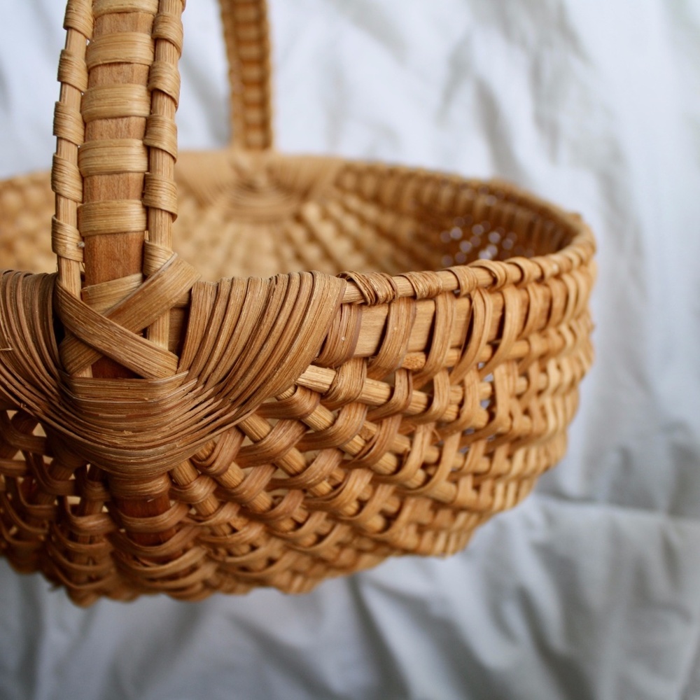 HAND WOVEN BASKET- NATURAL REED COLOR